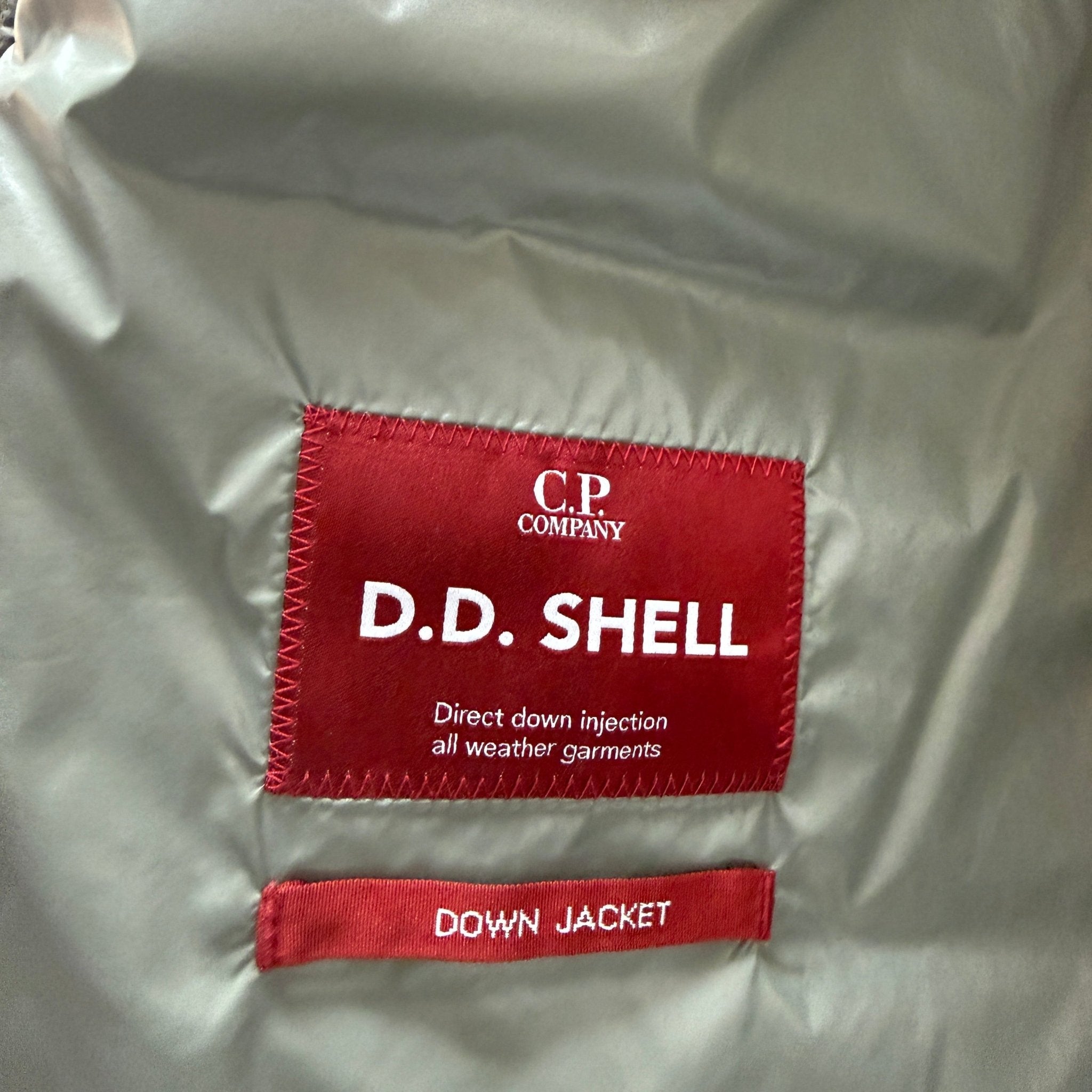 CP Company D.D. Shell Lightweight Lens Gilet Fallen Rock