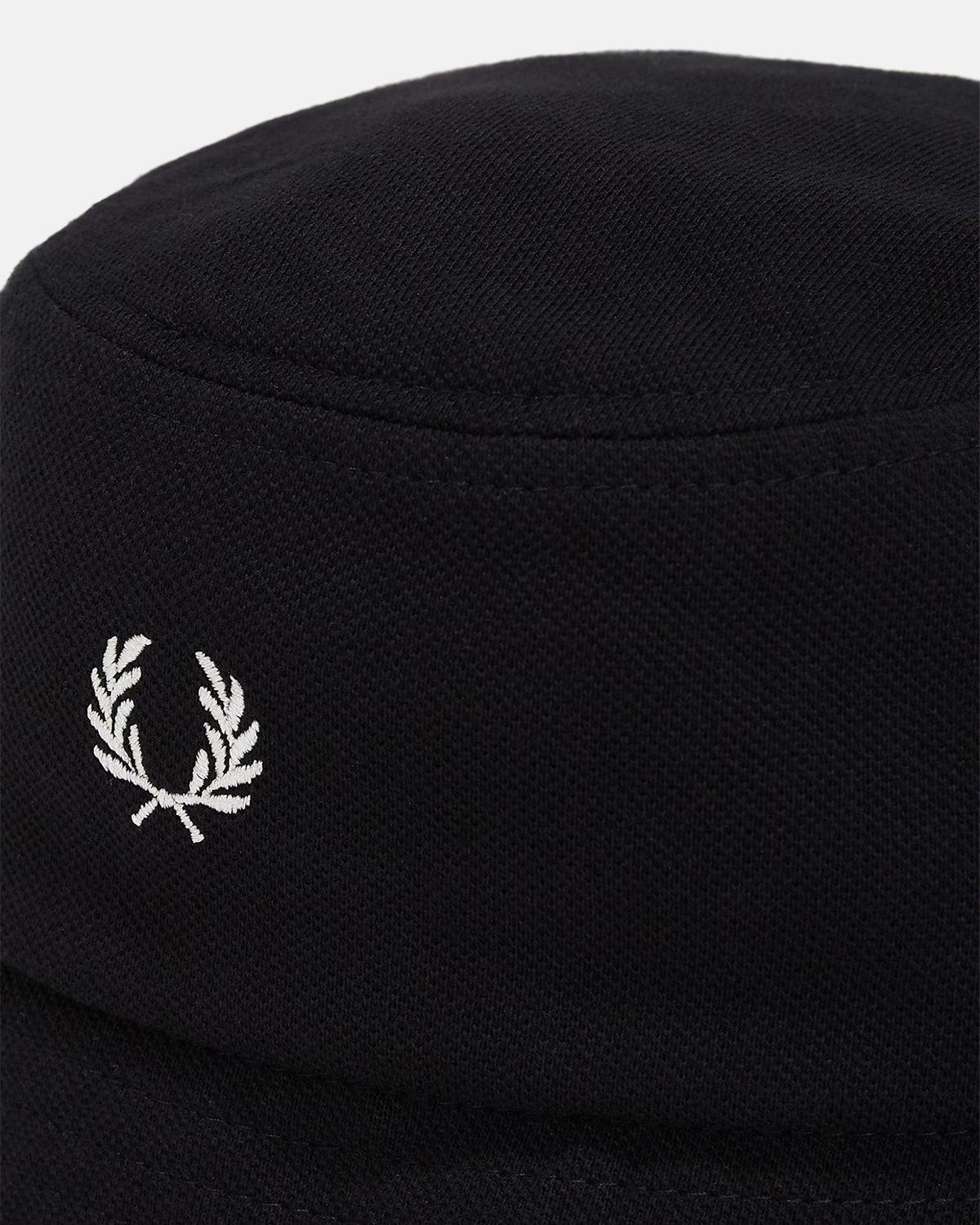 FRED PERRY CLASSIC PIQUE BUCKET HAT BLACK – FRED-PERRY-HW6730-843-M | Studio DOS by Designer Outlet Sales