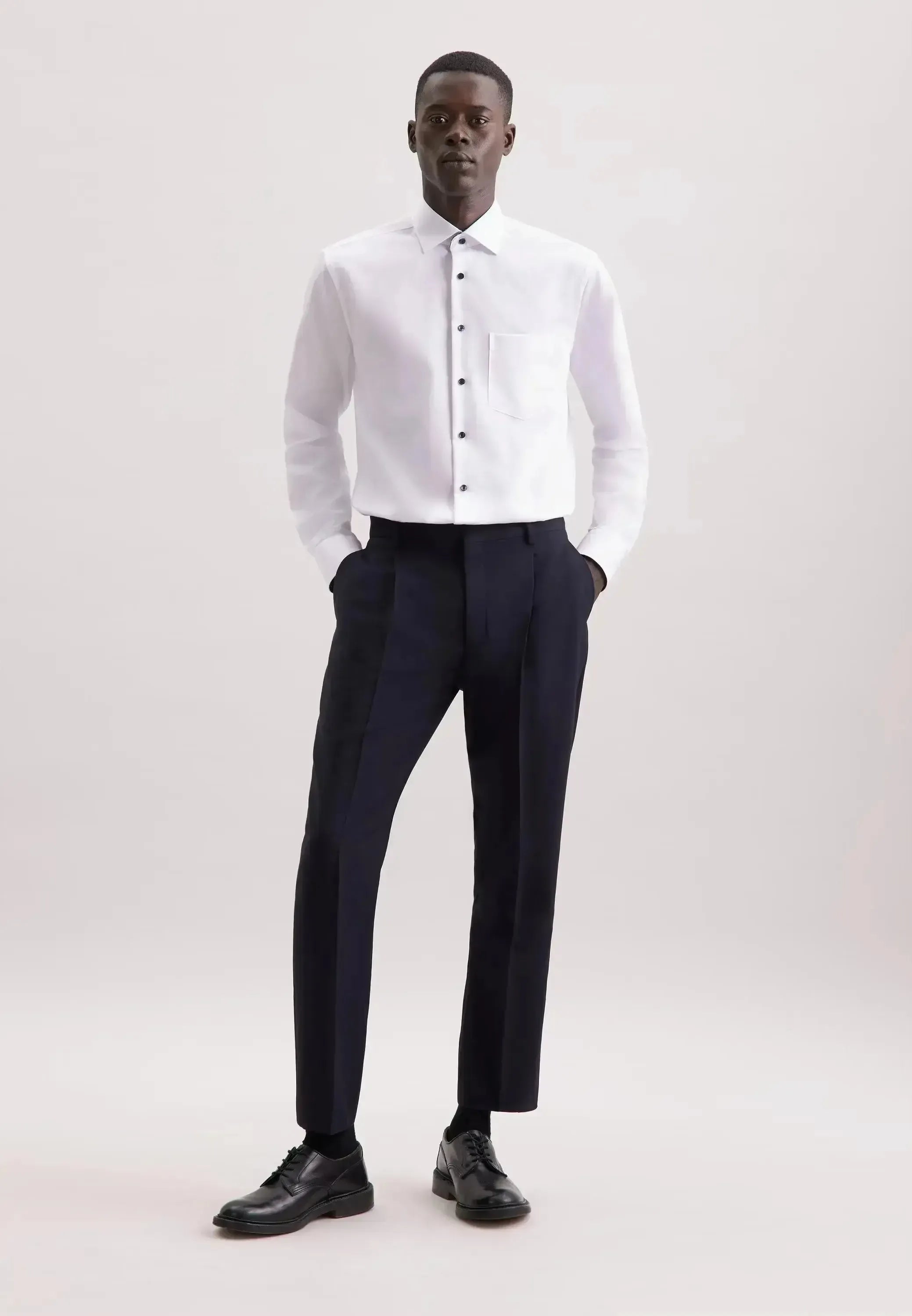 Seidensticker Mens Regular Fit No Iron Contrast Kent Collar Business Shirt White – 01.845538-01-38 | Studio DOS by Designer Outlet Sales