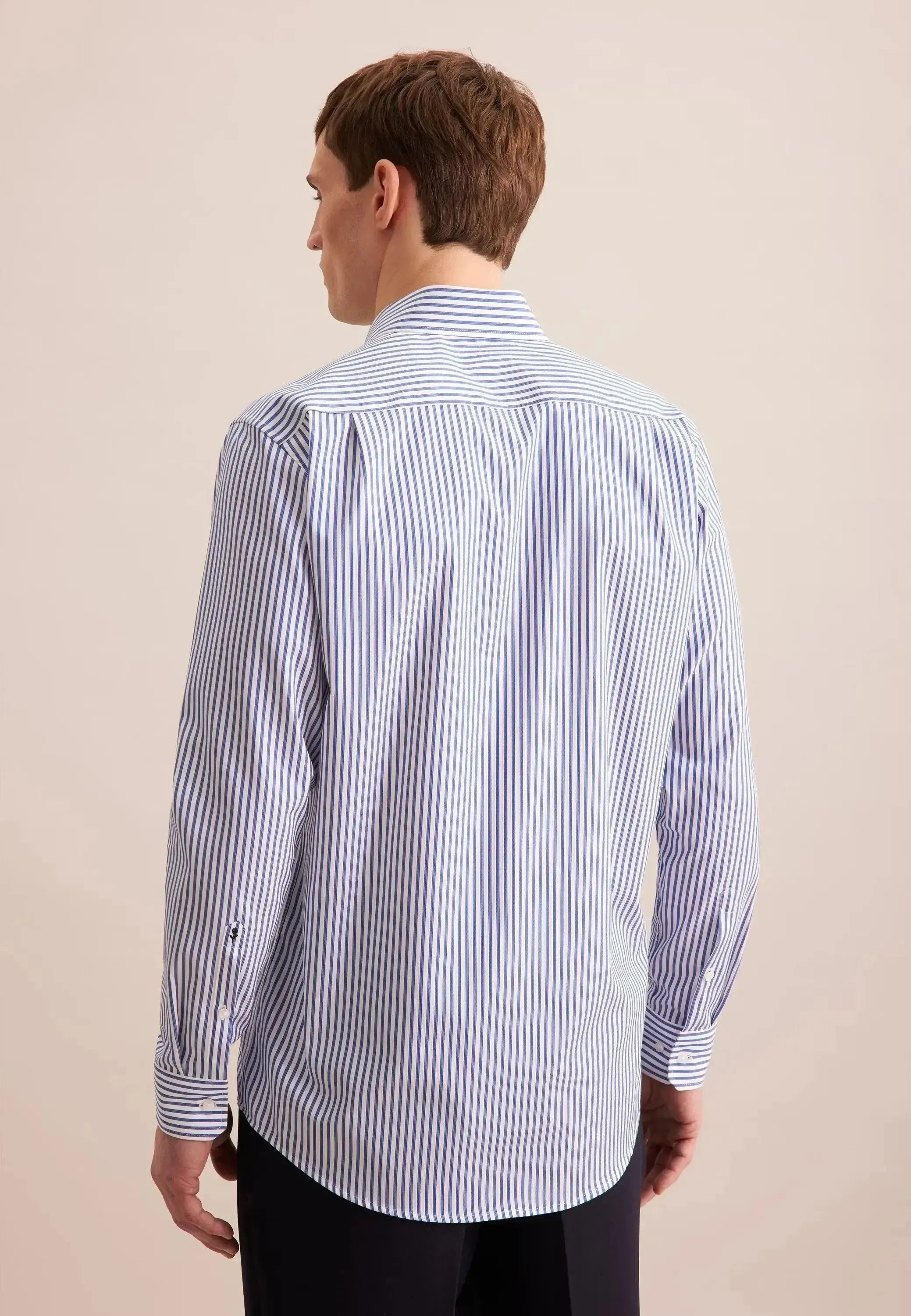 Seidensticker Mens Regular Fit No Iron Spread Kent Structured Stripe Business Shirt Mid Blue – 01.146167-15-38 | Studio DOS by Designer Outlet Sales