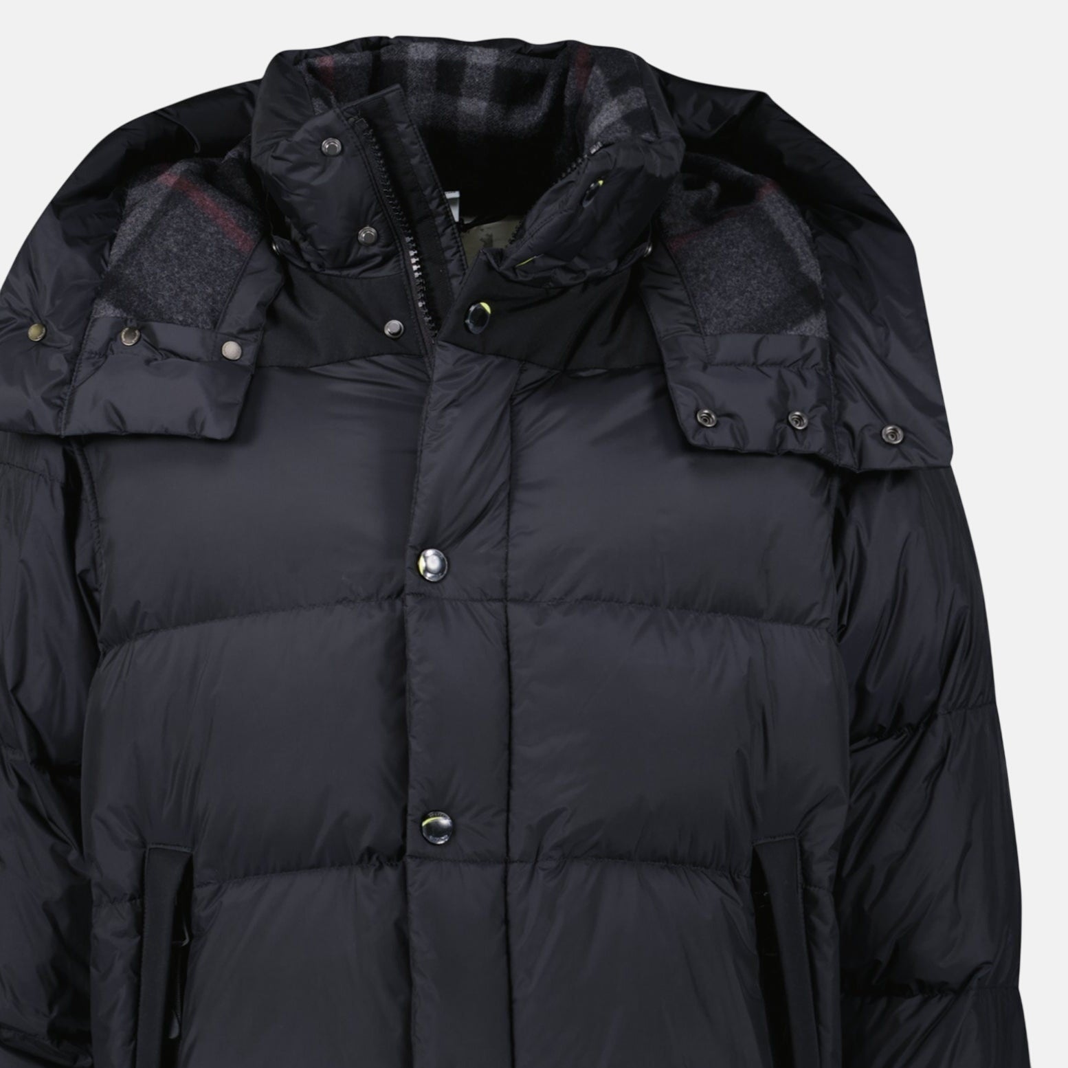 Burberry 'Leeds' Detachable Sleeve Hooded Down Jacket Black – UP RAIL | Studio DOS by Designer Outlet Sales