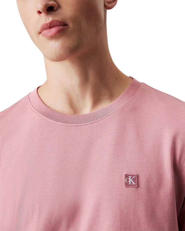 CALVIN KLEIN MENS MONOGRAM BADGE T-SHIRT ROSE DUSK-Designer Outlet Sales