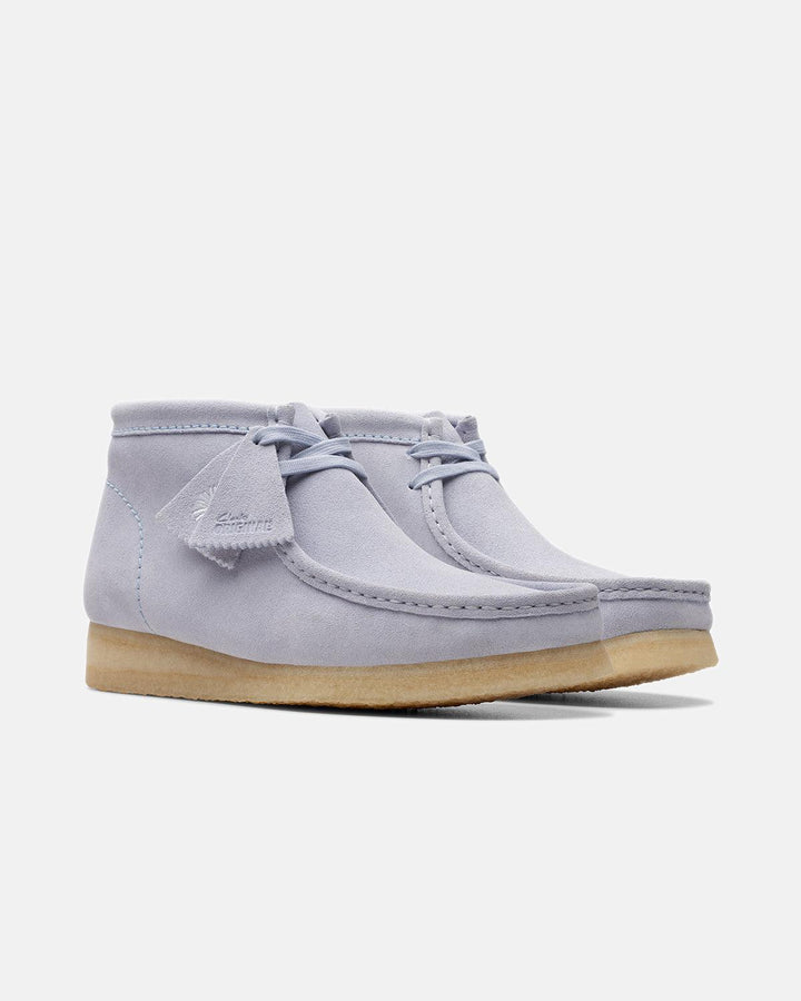 CLARKS ORIGINALS MENS WALLABEE BOOTS CLOUD GREY SUEDE-Designer Outlet Sales