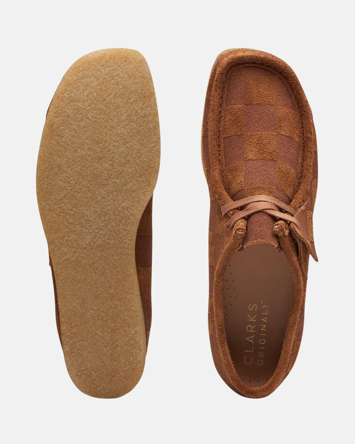 CLARKS ORIGINALS MENS WALLABEE SHOES COLA CHECK-Designer Outlet Sales