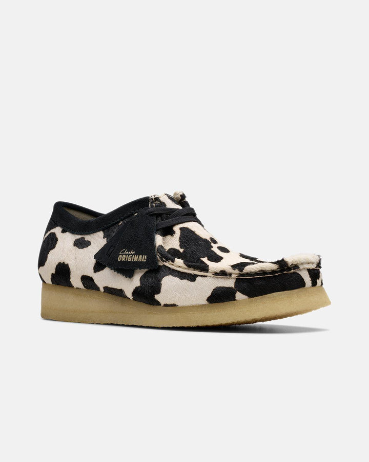 CLARKS ORIGINALS MENS WALLABEE SHOES COW PRINT HAIR ON-Designer Outlet Sales