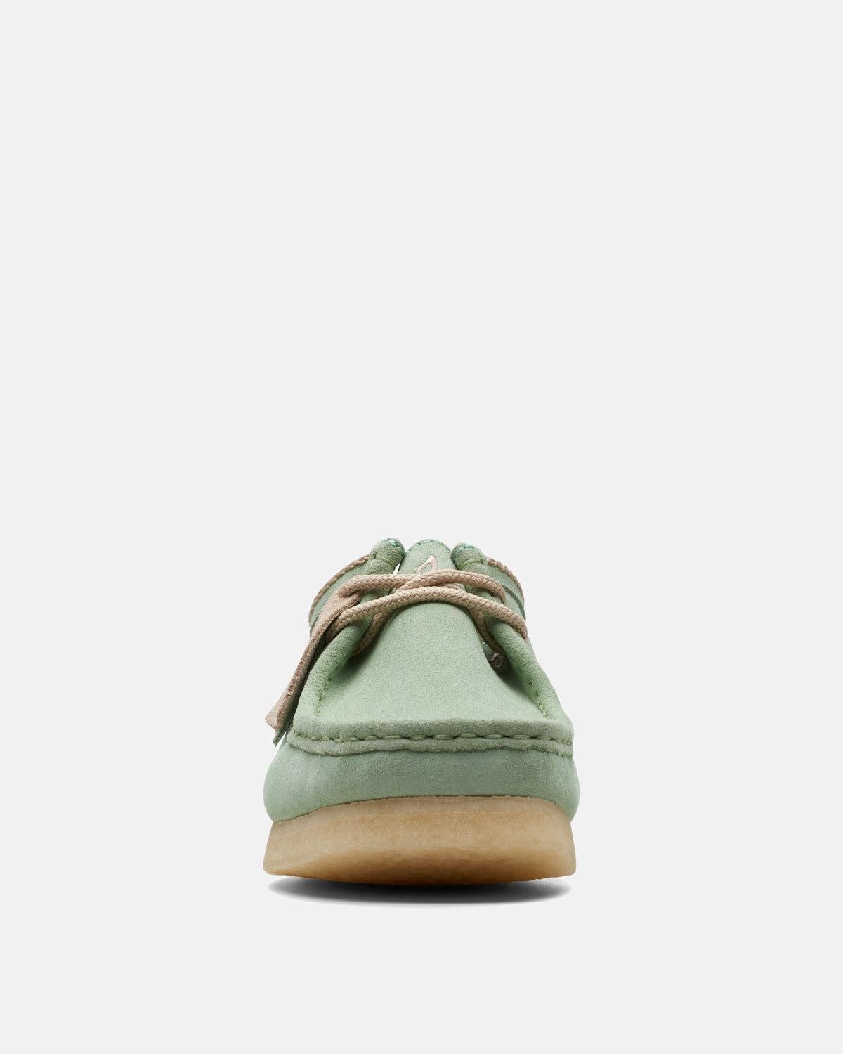 CLARKS ORIGINALS WALLABEE SHOES GREEN EMBROIDERY – CLARKS-26172073-UK8 | Studio DOS by Designer Outlet Sales