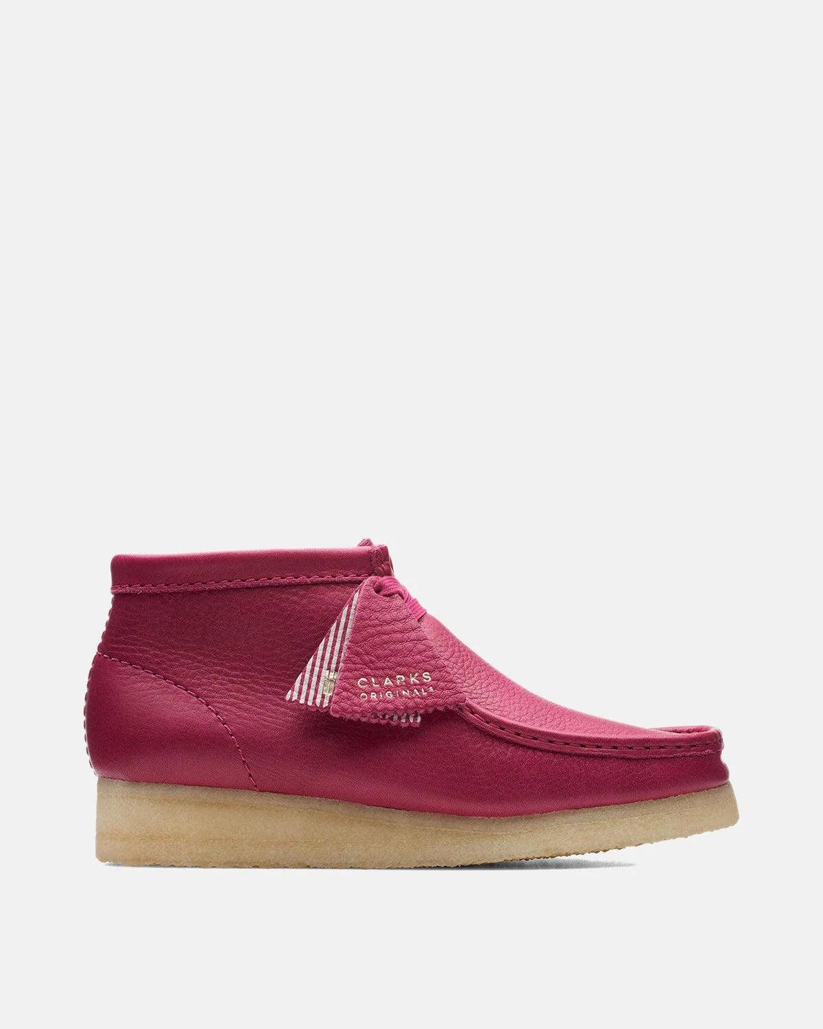 CLARKS ORIGINALS WOMENS WALLABEE BOOTS BERRY LEATHER – DESIGNER