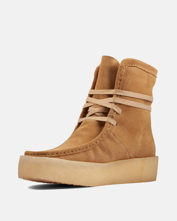 CLARKS ORIGINALS WOMENS WALLABEE CUP HI BOOTS LIGHT TAN SUEDE-Designer Outlet Sales