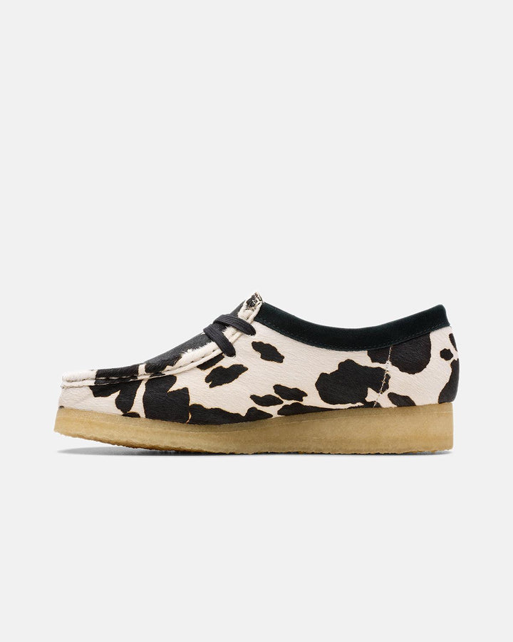 CLARKS ORIGINALS WOMENS WALLABEE SHOES COW PRINT HAIR ON-Designer Outlet Sales