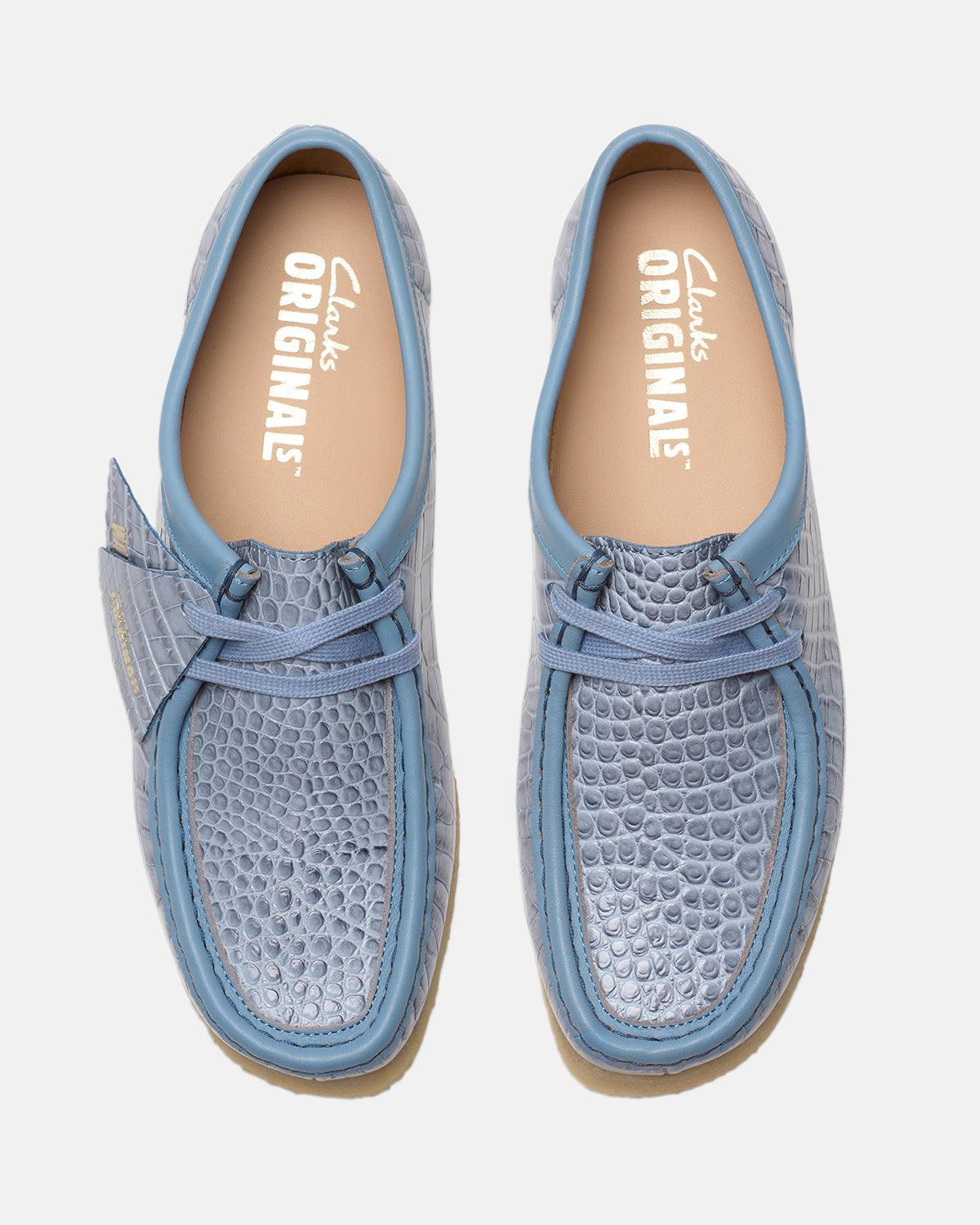 CLARKS ORIGINALS WOMENS WALLABEE SHOES POWDER BLUE CROCODILE – CLARKS-26180681-UK3 | Studio DOS by Designer Outlet Sales