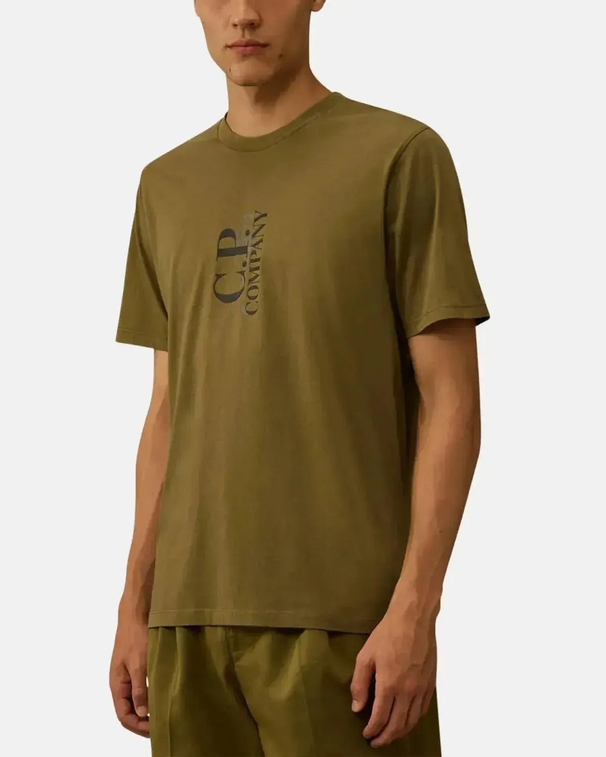 CP COMPANY MENS 30/1 JERSEY VERTICAL LOGO T - SHIRT CAPERS – CP-COMPANY-19CMTS091A-005100W-652-S | Studio DOS by Designer Outlet Sales