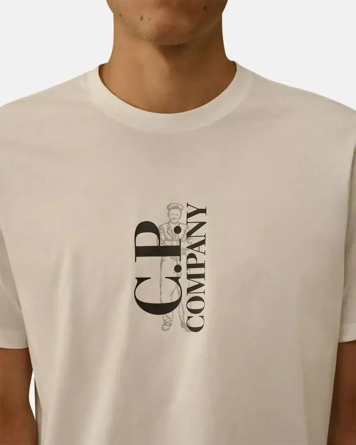 CP COMPANY MENS 30/1 JERSEY VERTICAL LOGO T - SHIRT GAUZE WHITE – CP-COMPANY-19CMTS091A-005100W-103-S | Studio DOS by Designer Outlet Sales