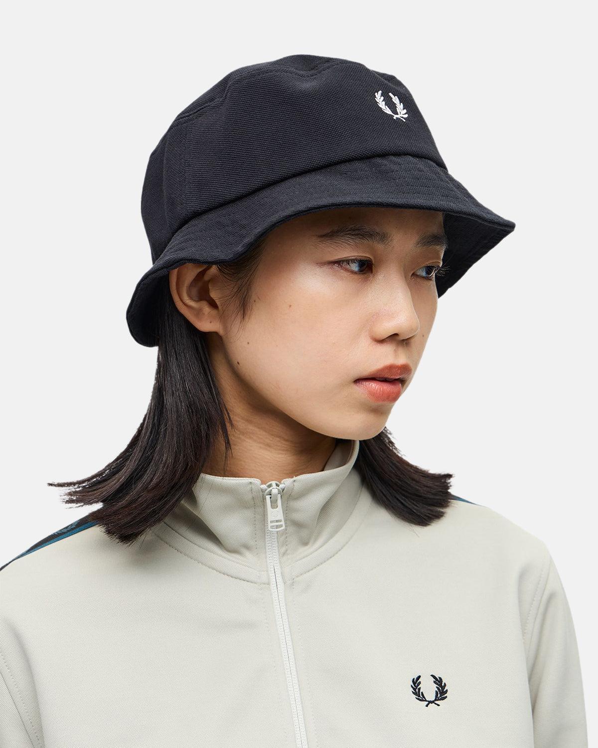 FRED PERRY CLASSIC PIQUE BUCKET HAT BLACK – FRED-PERRY-HW6730-843-M | Studio DOS by Designer Outlet Sales