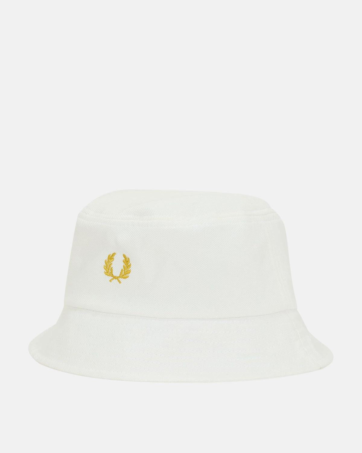 FRED PERRY CLASSIC PIQUE BUCKET HAT SNOW WHITE – FRED PERRY MENS CLASSIC PIQUE BUCKET HAT SNOW WHITE-HW6730-Y53-M | Studio DOS by Designer Outlet Sales