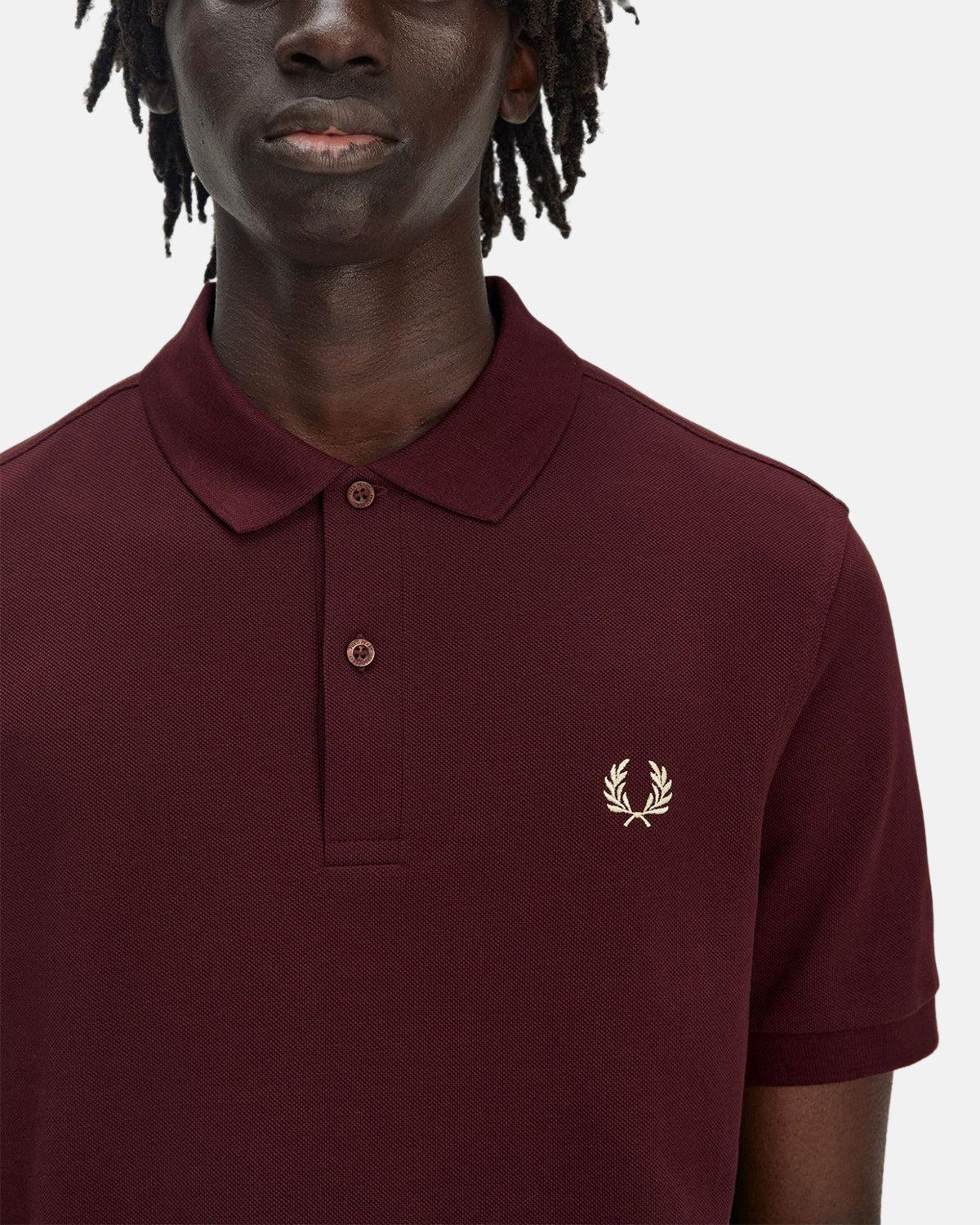 FRED PERRY M6000 POLO SHIRT OXBLOOD ECRU – FRED-PERRY-M6000-597-S | Studio DOS by Designer Outlet Sales