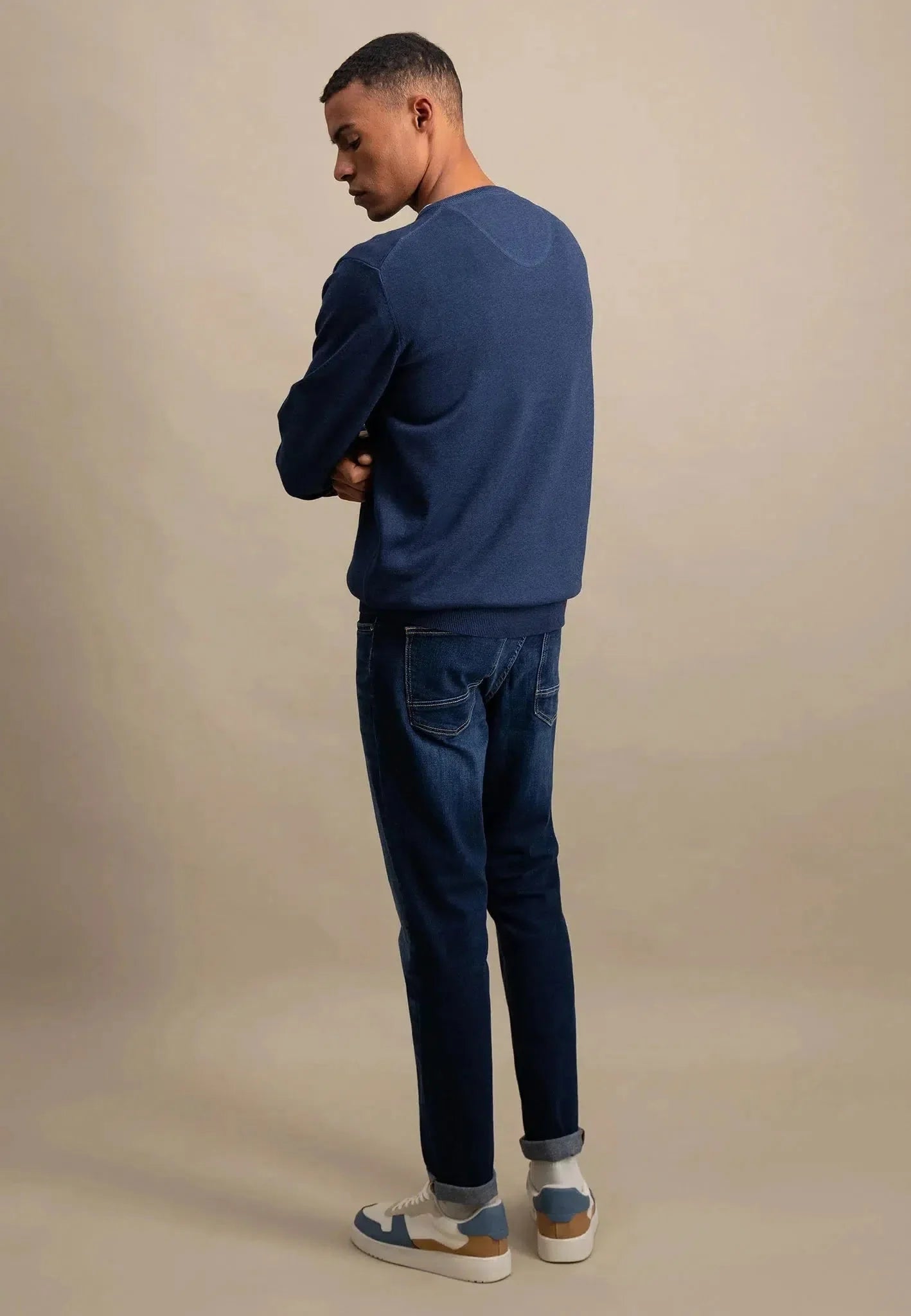 Fynch - Hatton Fine Knit V - Neck Cotton Knit Night – SFPK211-680-S | Studio DOS by Designer Outlet Sales