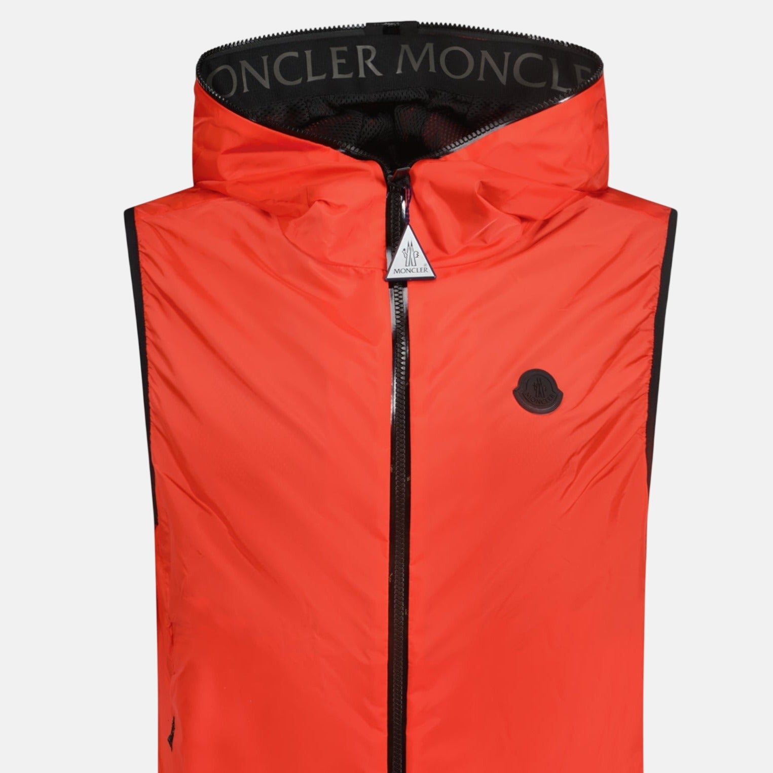 Moncler 'Pakito' Gilet Red – A35 | Studio DOS by Designer Outlet Sales