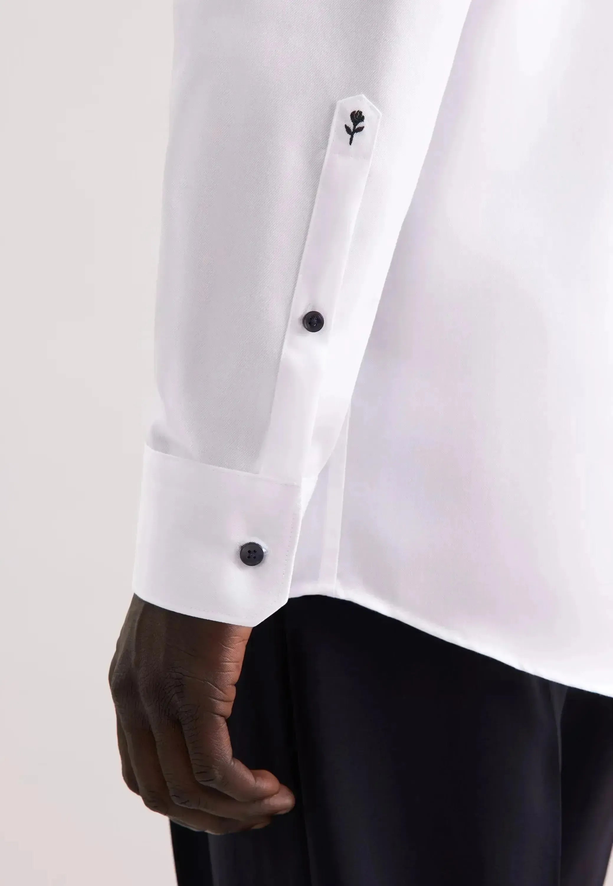 Seidensticker Mens Regular Fit No Iron Contrast Kent Collar Business Shirt White – 01.845538-01-38 | Studio DOS by Designer Outlet Sales