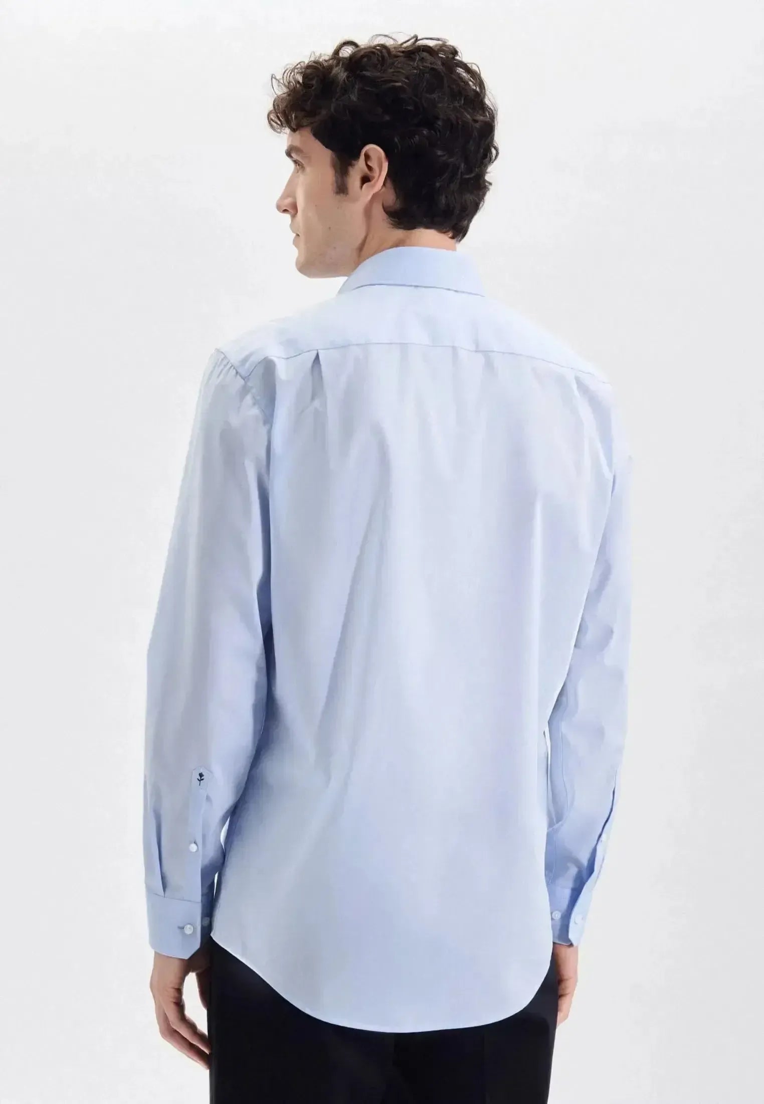 Seidensticker Mens Regular Fit No Iron Kent Collar Business Shirt Light Blue – 01.002000-15-38 | Studio DOS by Designer Outlet Sales