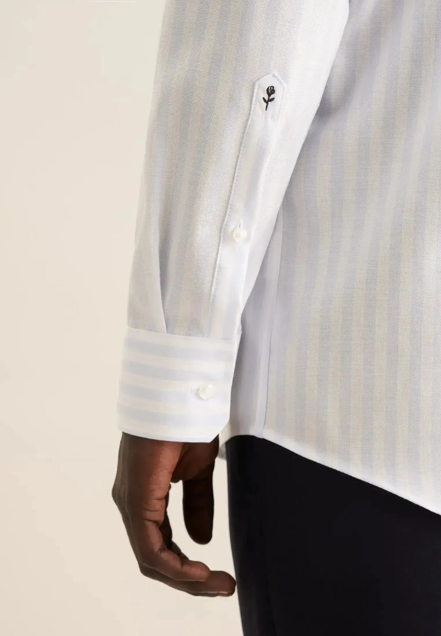 Seidensticker Mens Regular Fit No Iron Spread Kent Structured Stripe Business Shirt Light Blue – 01.146087-10-37 | Studio DOS by Designer Outlet Sales