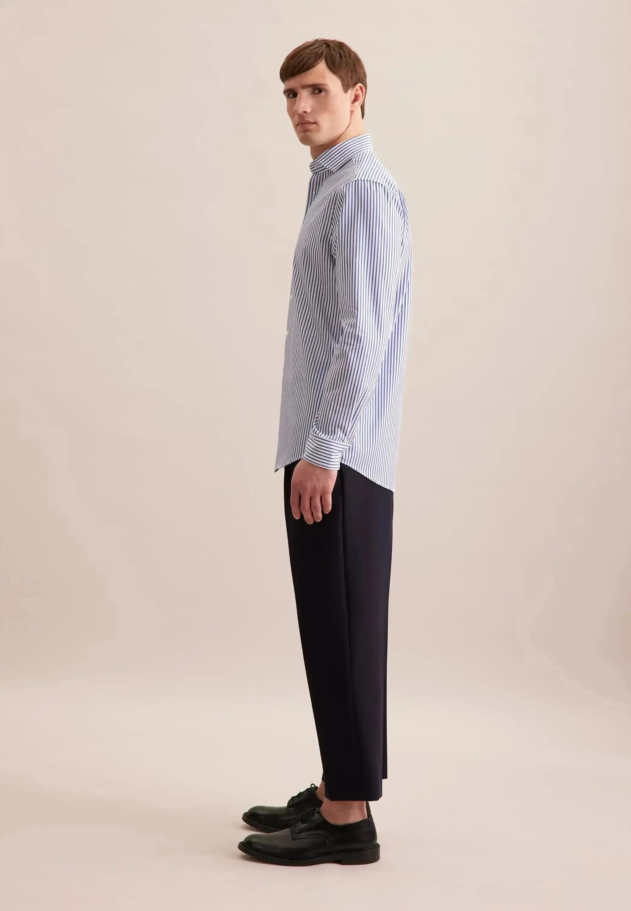 Seidensticker Mens Regular Fit No Iron Spread Kent Structured Stripe Business Shirt Mid Blue – 01.146167-15-38 | Studio DOS by Designer Outlet Sales