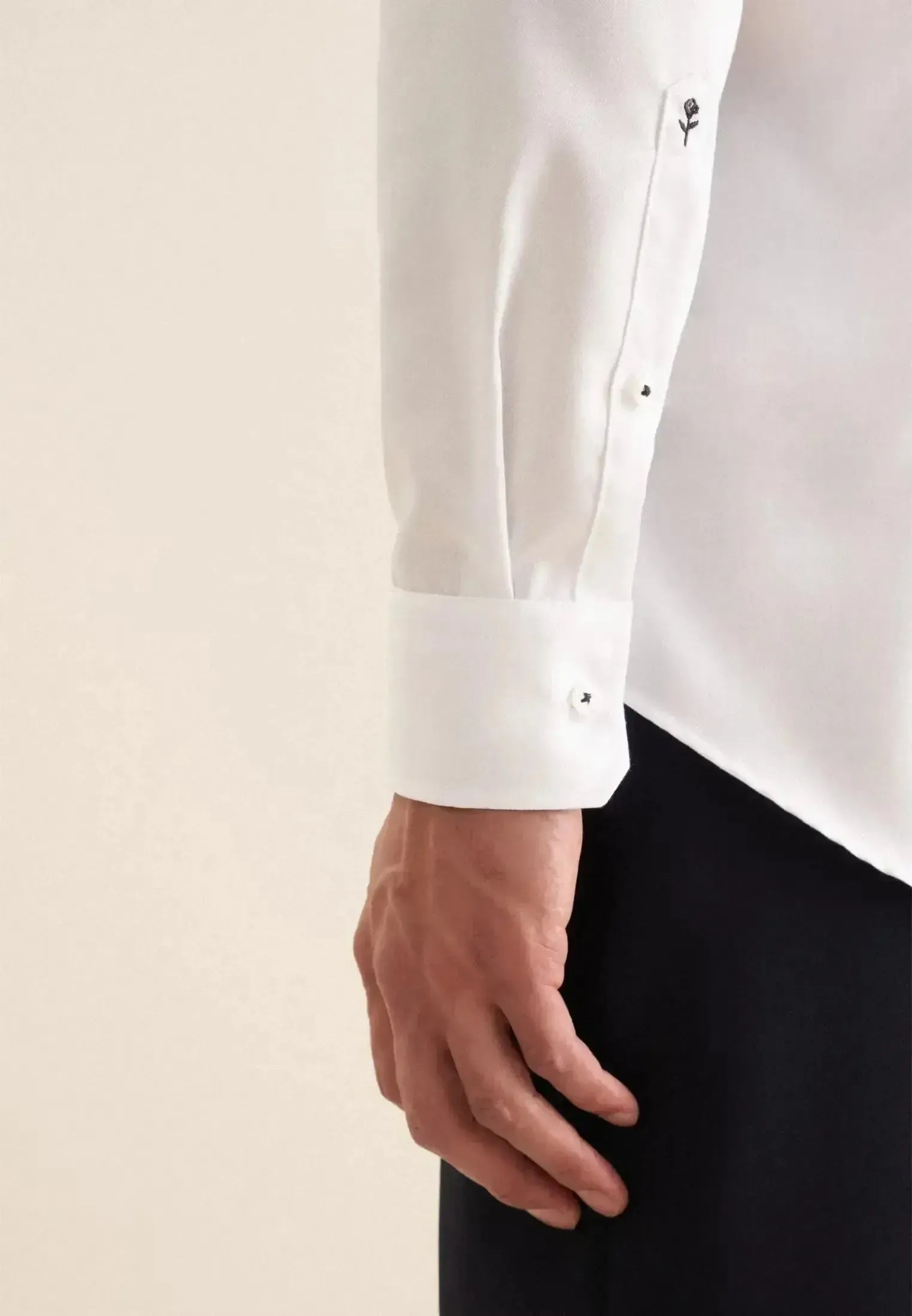 Seidensticker Mens Slim Fit Easy Iron Business Kent Contrast Patch Business Shirt White – 01.647200-01-38 | Studio DOS by Designer Outlet Sales