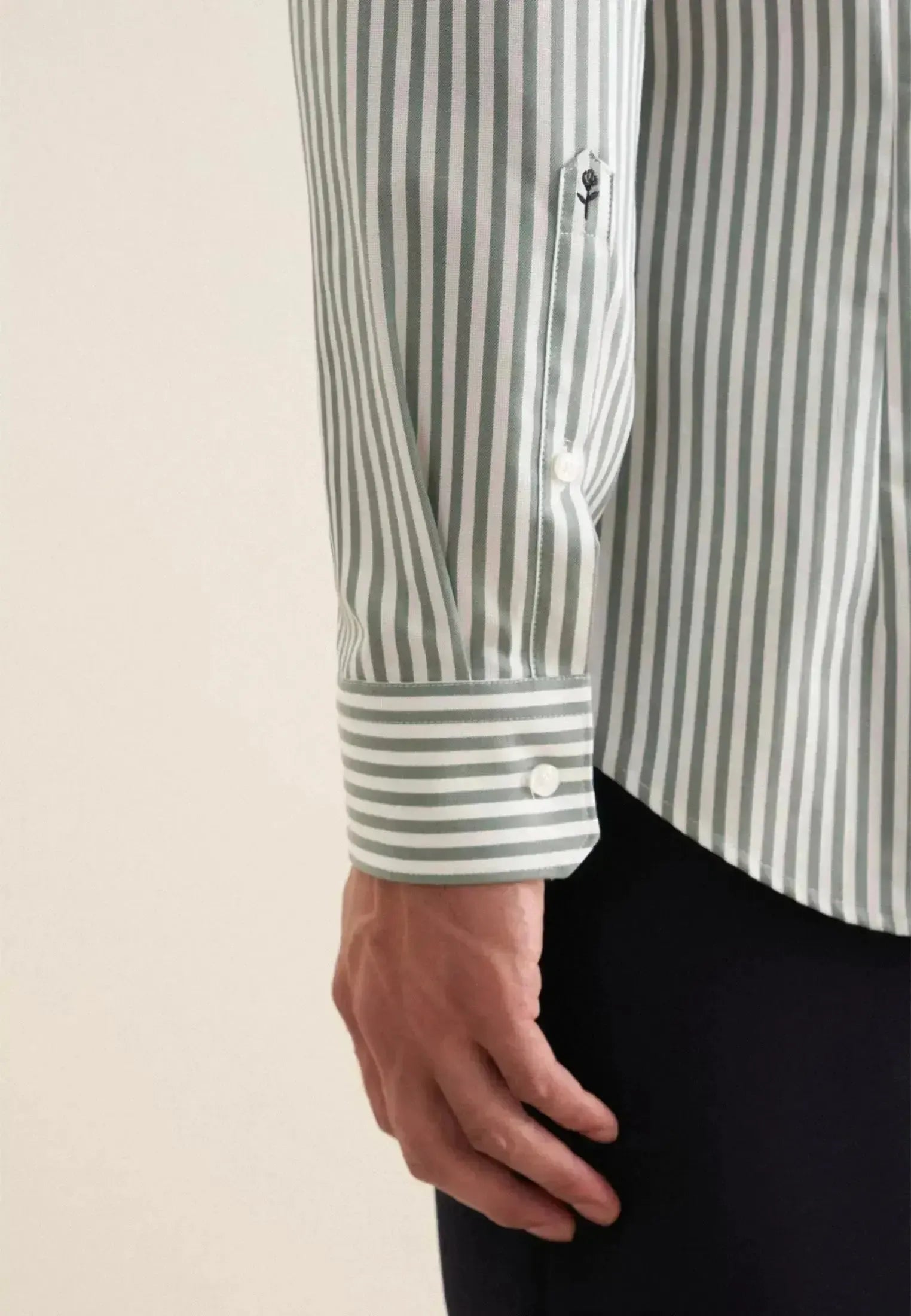 Seidensticker Mens Slim Fit No Iron New Kent Striped Business Shirt Mid Green – 01.643550-72-38 | Studio DOS by Designer Outlet Sales